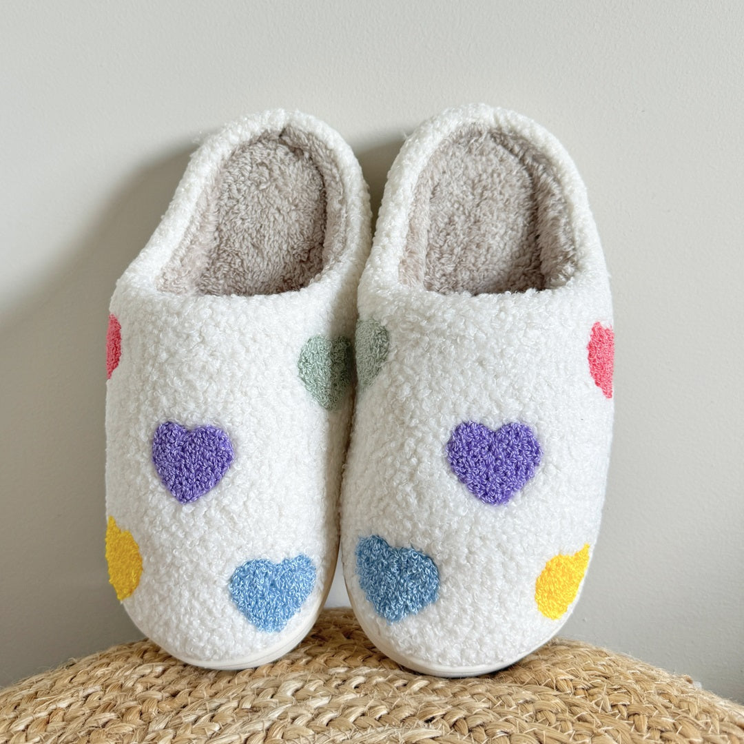 Azel | Pantuflas Coloridas con Corazón